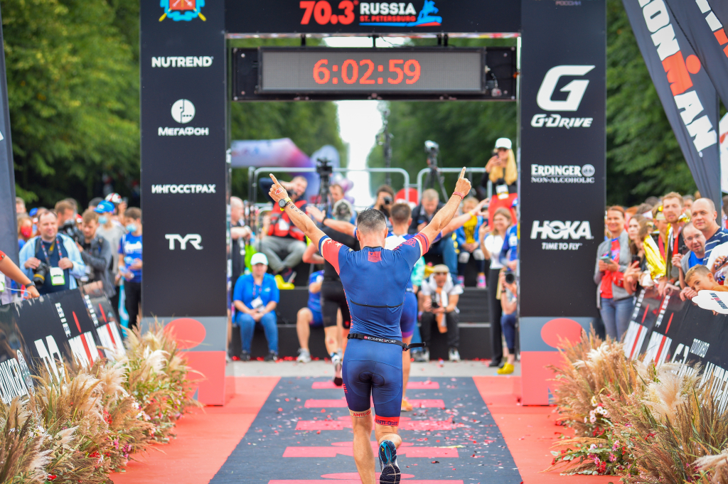 HOKA - официальный партнёр Ironman 70.3 St. Petersburg.  
